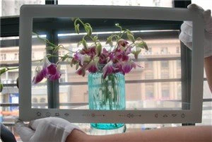 Jedkano steklo proti bleščanju